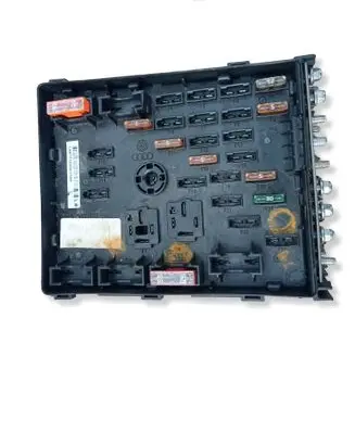 Volkswagen PASSAT B6 Fuse module 3C0937125