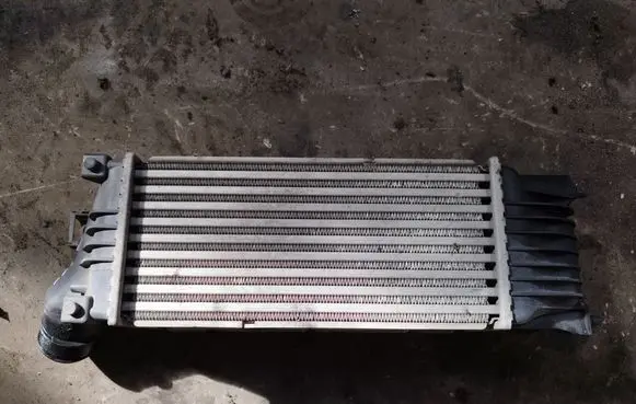 Citroen C5 Intercooler radiator 9645682880