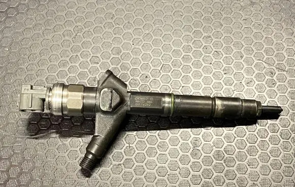 Nissan X-Trail T30 Fuel injector AW402AW4 06F14292