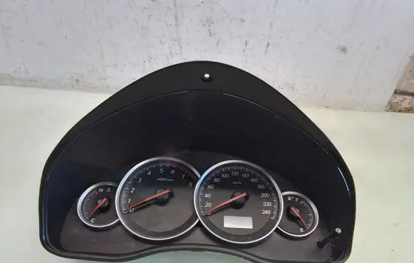 Subaru Outback Speedometer (instrument cluster)