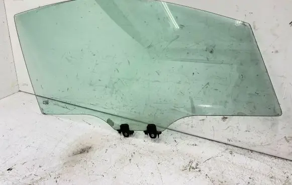 Honda FR-V Front door window glass four-door 43R00086 DOT50M584AS2