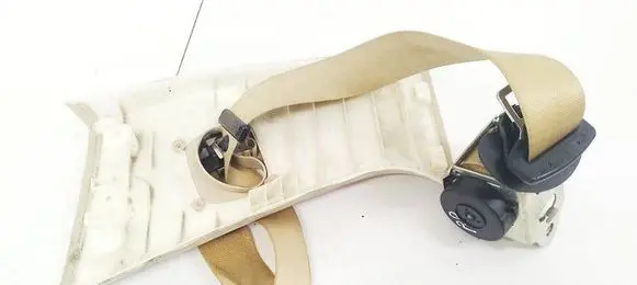 BMW 5 GT F07 Front seatbelt 610126200C