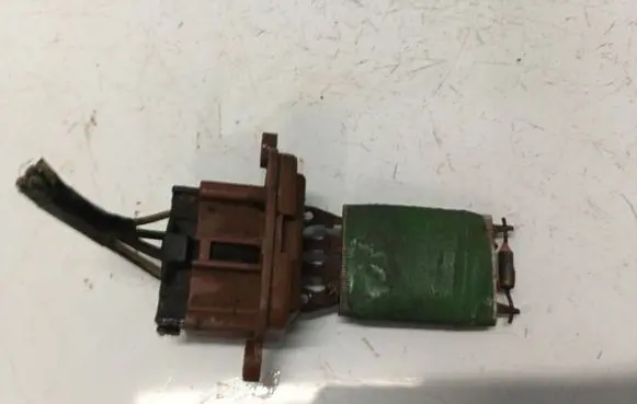 Fiat Stilo Heater blower motor/fan resistor B837