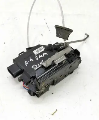 Audi A4 S4 B5 8D Front door lock 4B1837015G