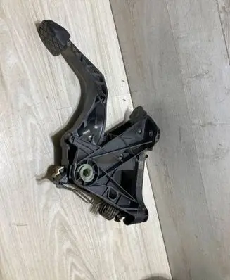Skoda Octavia Mk3 (5E) Clutch pedal 5Q1721059HA