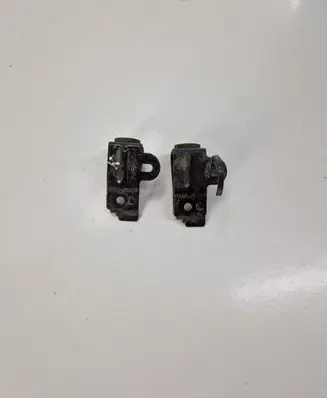 Radiator mount bracket