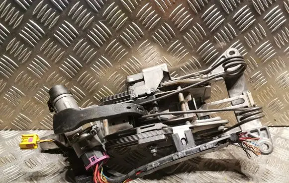 Audi A4 S4 B7 8E 8H Steering rack mechanical part 8E0419502H