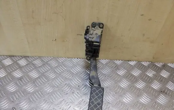 Volkswagen Transporter - Caravelle T5 Accelerator throttle pedal 7H1721503 6PV00849503
