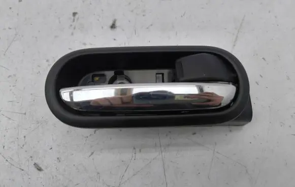 Mazda CX-7 Rear door interior handle