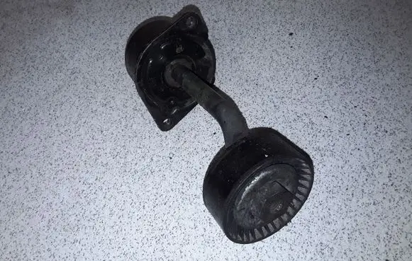 BMW 7 E65 E66 Generator/alternator belt tensioner 11287786880 7786880