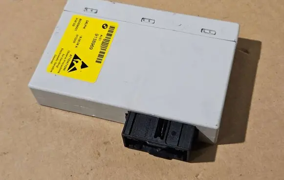 BMW 5 E60 E61 Center console control module 9138969 570205 80059001