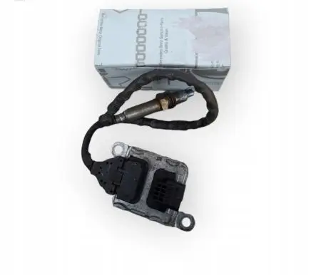 Mercedes-Benz Sprinter W907 W910 Lambda probe sensor A0009059112