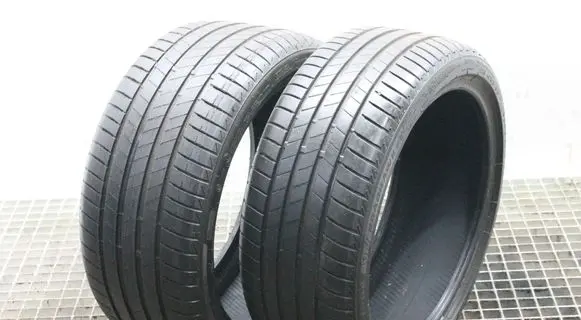 Jaguar XF X260 R12 summer tire 22540R18 FIRESTONE
