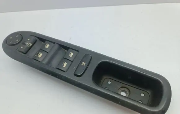 Peugeot 407 Electric window control switch 96468704XT
