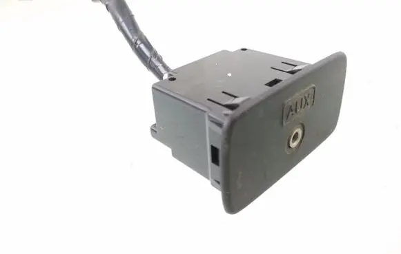 Subaru Forester SH AUX in-socket connector 