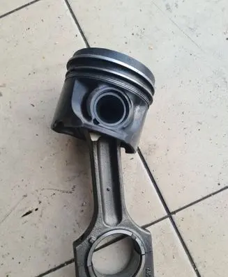BMW X5 E70 Piston with connecting rod
