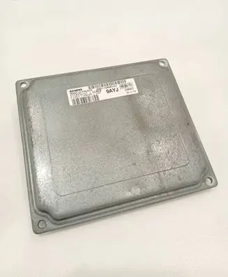 Ford Focus Engine control unit/module 4M5112A650HJ S118934101H