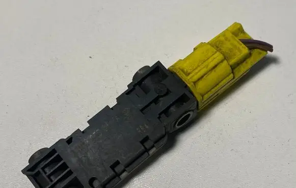 Audi A4 S4 B7 8E 8H Airbag deployment crash/impact sensor 8E0959651A