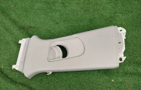 Audi e-tron (B) pillar trim (top) 4KE867243 1067120000 BM0024867