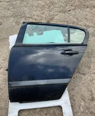 Opel Astra H Rear door 