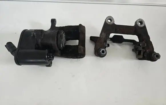 Audi A6 S6 C6 4F Rear brake caliper