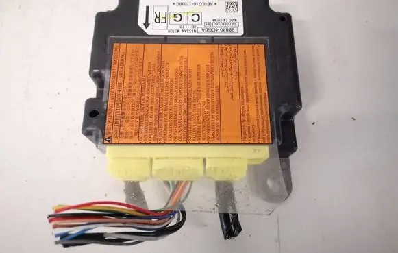 Nissan X-Trail T32 Airbag control unit/module 988204CG0A 627746700