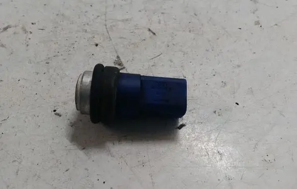 Coolant temperature sensor