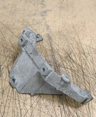 BMW X5 E70 Gearbox mounting bracket 5171713723804 51717137238 7137238