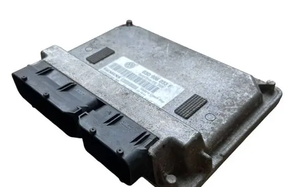 Volkswagen Polo IV 9N3 Engine control unit/module 03D906033F 5WP4029802