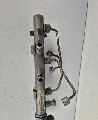 Audi Q7 4L Fuel main line pipe 059130090AB