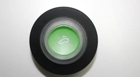 Tailgate opening switch