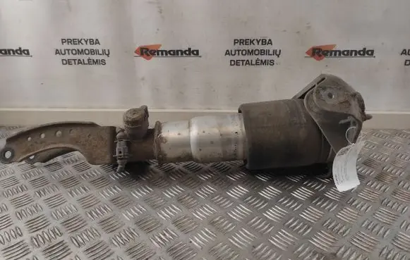 Volkswagen Touareg I Air suspension front shock absorber 04218A