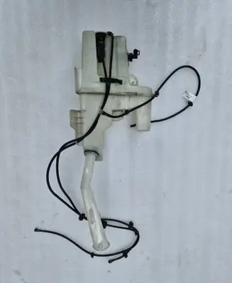 Windshield washer fluid reservoir/tank