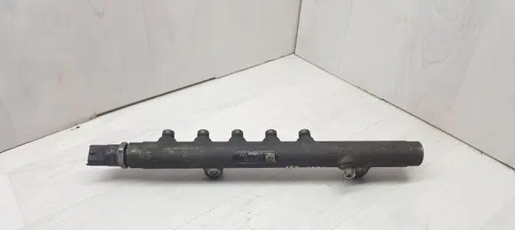 Alfa Romeo 156 Fuel distributor 0445215013 46745871 0281002534