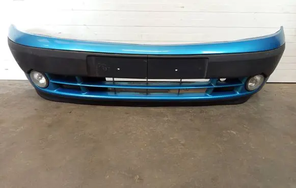 Renault Kangoo I Front bumper KANNIEBDE