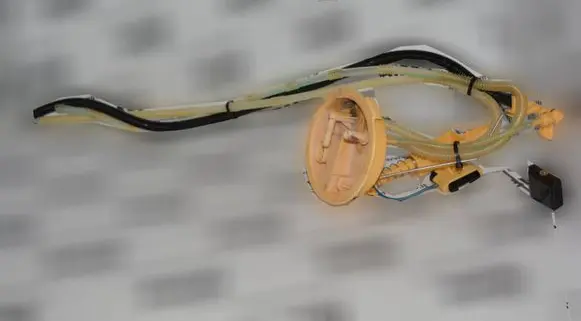 BMW 3 E92 E93 Fuel level sensor 7190944
