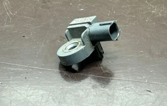Volvo V40 Airbag deployment crash/impact sensor 31451526