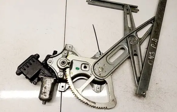 Toyota Avensis T270 Sliding door window regulator with motor 