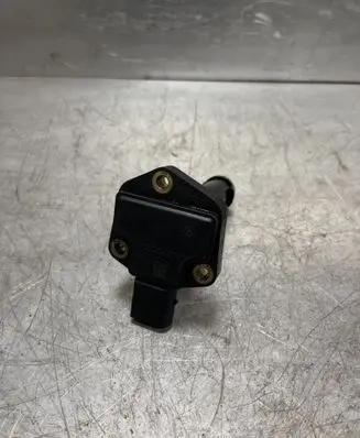 BMW 5 F10 F11 Oil level sensor 7607910