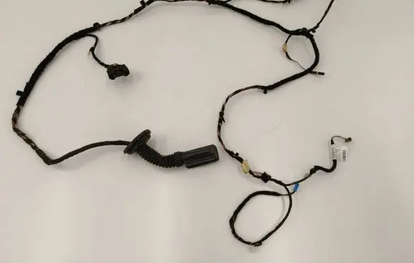 BMW 2 F46 Rear door wiring loom 9389328 9389330