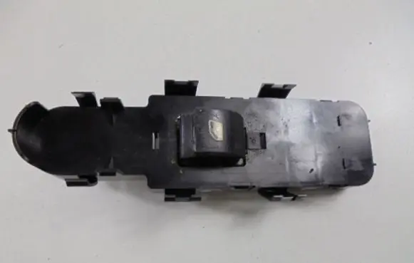 Citroen C4 I Picasso Electric window control switch 9651465677