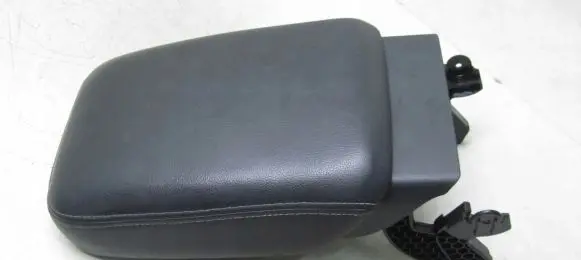 Honda CR-V Armrest
