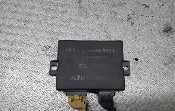 Volvo V70 Parking PDC control unit/module 9187071