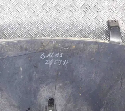 Tesla Model S Center/middle under tray cover 
