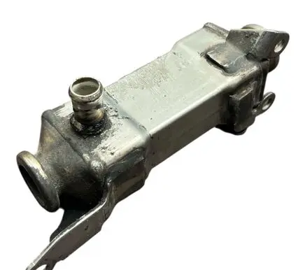 BMW 3 E90 E91 EGR valve cooler 7787870