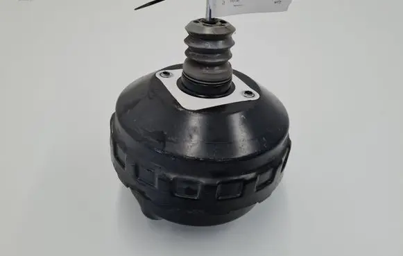 Volkswagen Tiguan Brake booster 5N2614105C