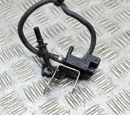 Jaguar F-Type Turbo solenoid valve 70435600 18T074