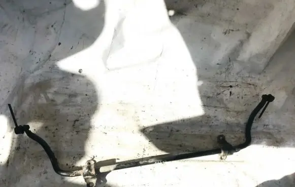 Front anti-roll bar/sway bar
