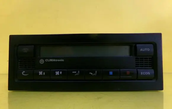 Volkswagen PASSAT B5 Climate control unit 3B1907044B 5HB007617-10