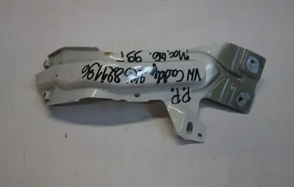 Volkswagen Caddy Fender mounting bracket 2K5821136
